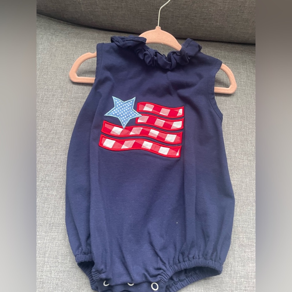 Stitchy Fish Flag Appliqué Bubble- 9 Months